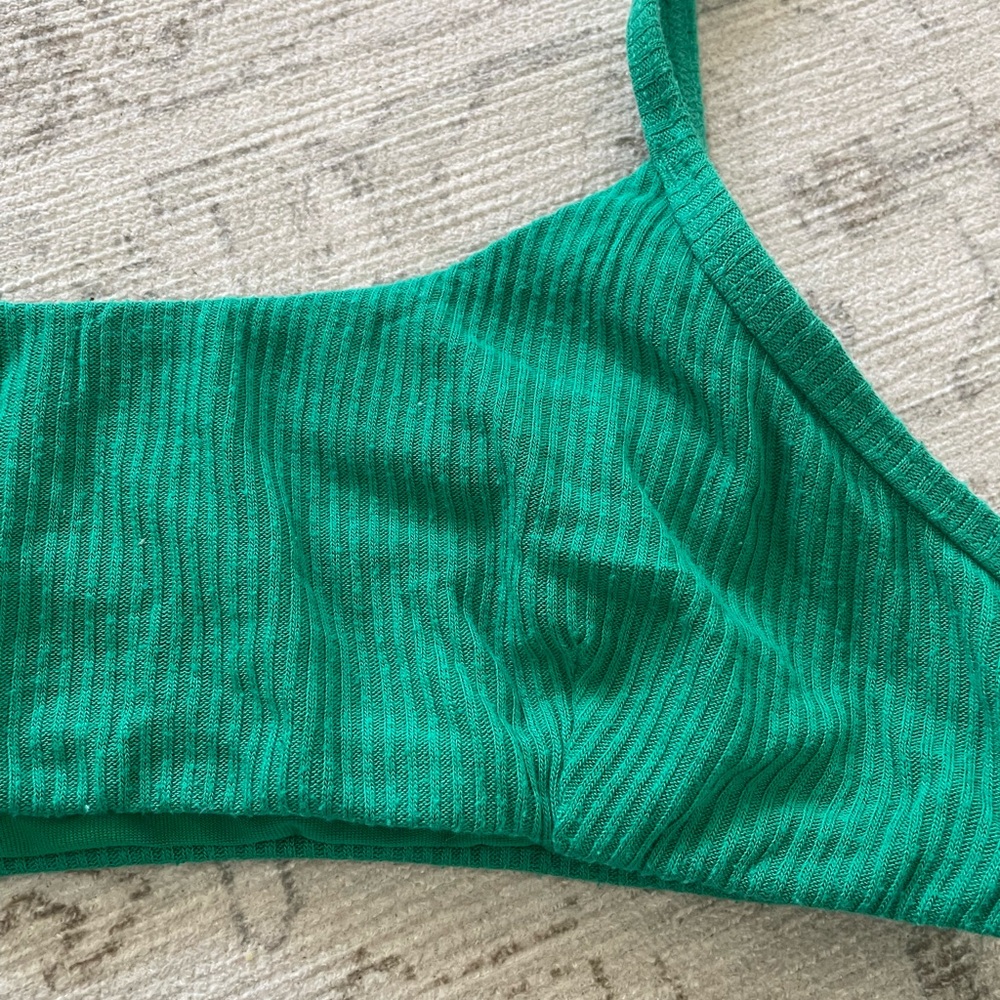 Alo legging and bra set - Picture 5 of 6